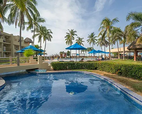 5 Piscinas para adultos y niños Grand Decameron Complex, A Trademark All Inclusive Bucerías 5 Piscinas para adultos y niños Grand Decameron Complex, A Trademark All Inclusive Bucerías