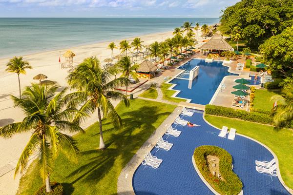 Piscina Grand Decameron Panamá, A Trademark All Inclusive Farallón Piscina Grand Decameron Panamá, A Trademark All Inclusive Farallón